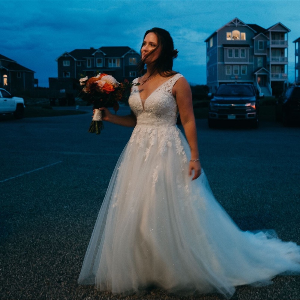 Ivory Wedding Dress